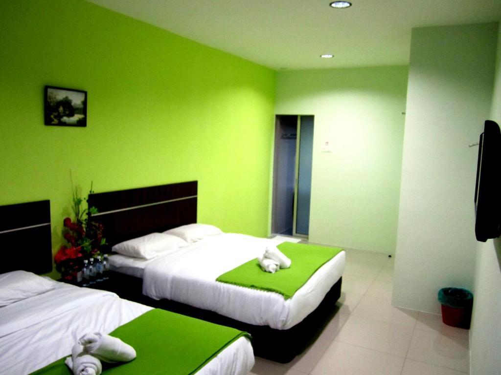 Eco Hotel Putra Каджанг Экстерьер фото